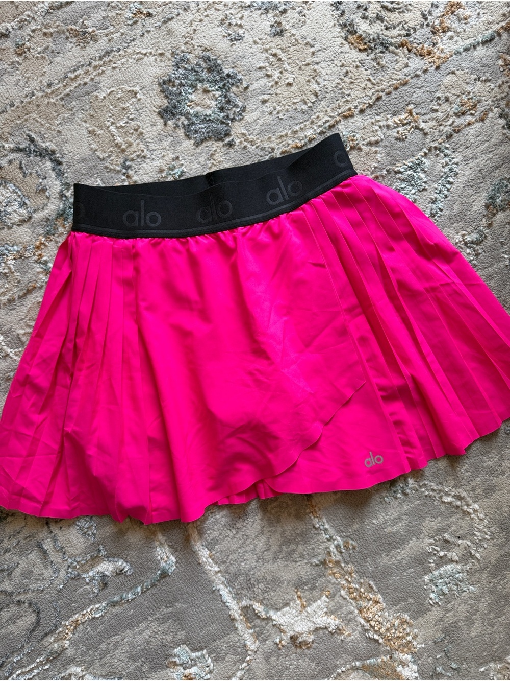 Alo yoga pleated skirt